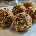 Boules de Fête Fraises-Pistache, Inspirées de la Tarte Gourmande